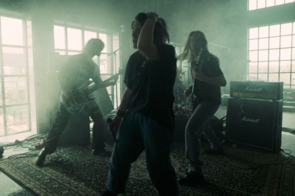 Protest sessions
– Profithysteri