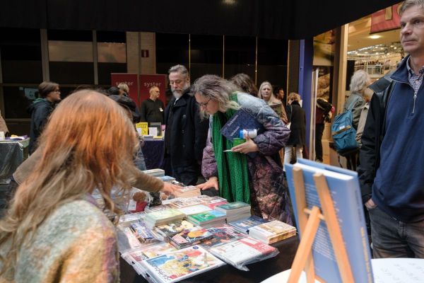 Unga serietecknare ställer ut på Seriefest i Västs seriemarknad