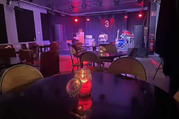 VG and back again: 3 Trappor Upp