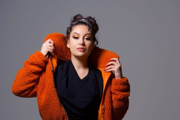 Vill du lära dig skriva vassa verser och catchiga refränger?