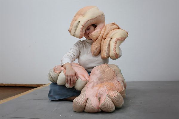 GREEDY COLLECTIVE utforskar modern vävkonst med stöd av K-pengar